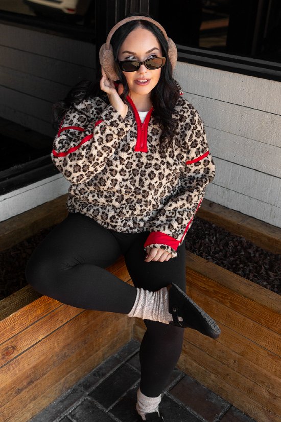 Veronica Teddy Pullover